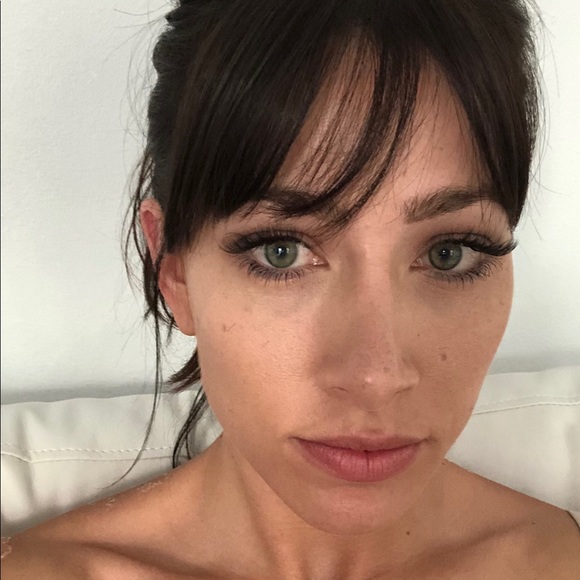 Meet your Posher, Elizabeth - Picture 1 of 1